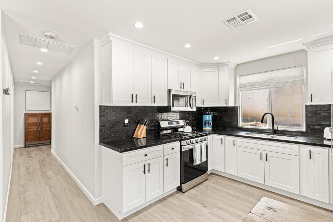 Estepa Unit #3 By Pmi Thousand Oaks Esterno foto
